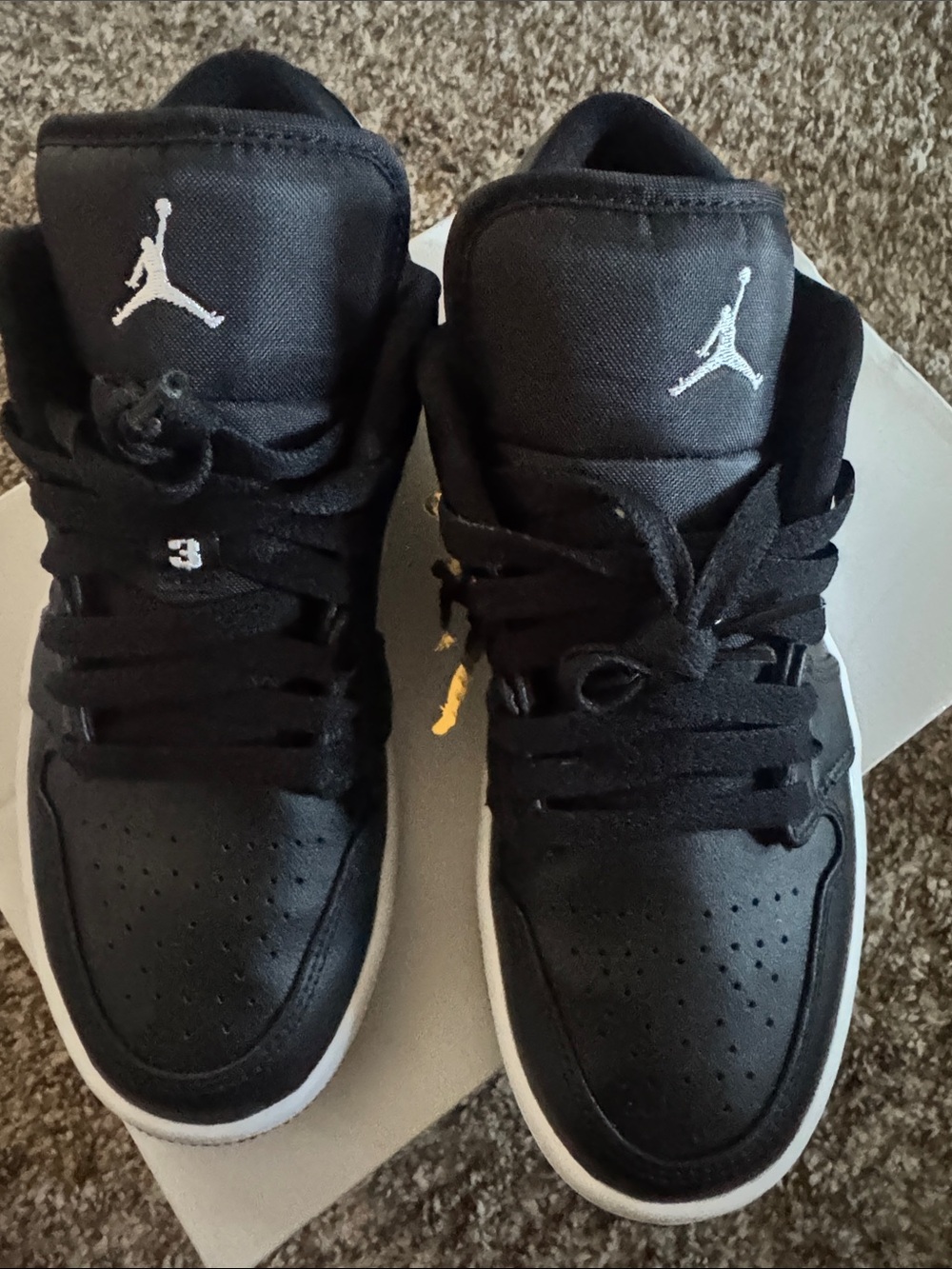 Jordan 1 Black and White wknd Low-Top Sneakers - Picture 6 of 7